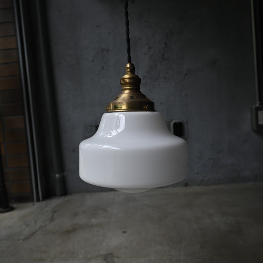 School House Lamp "Milk Glass"｛RF-00805｝