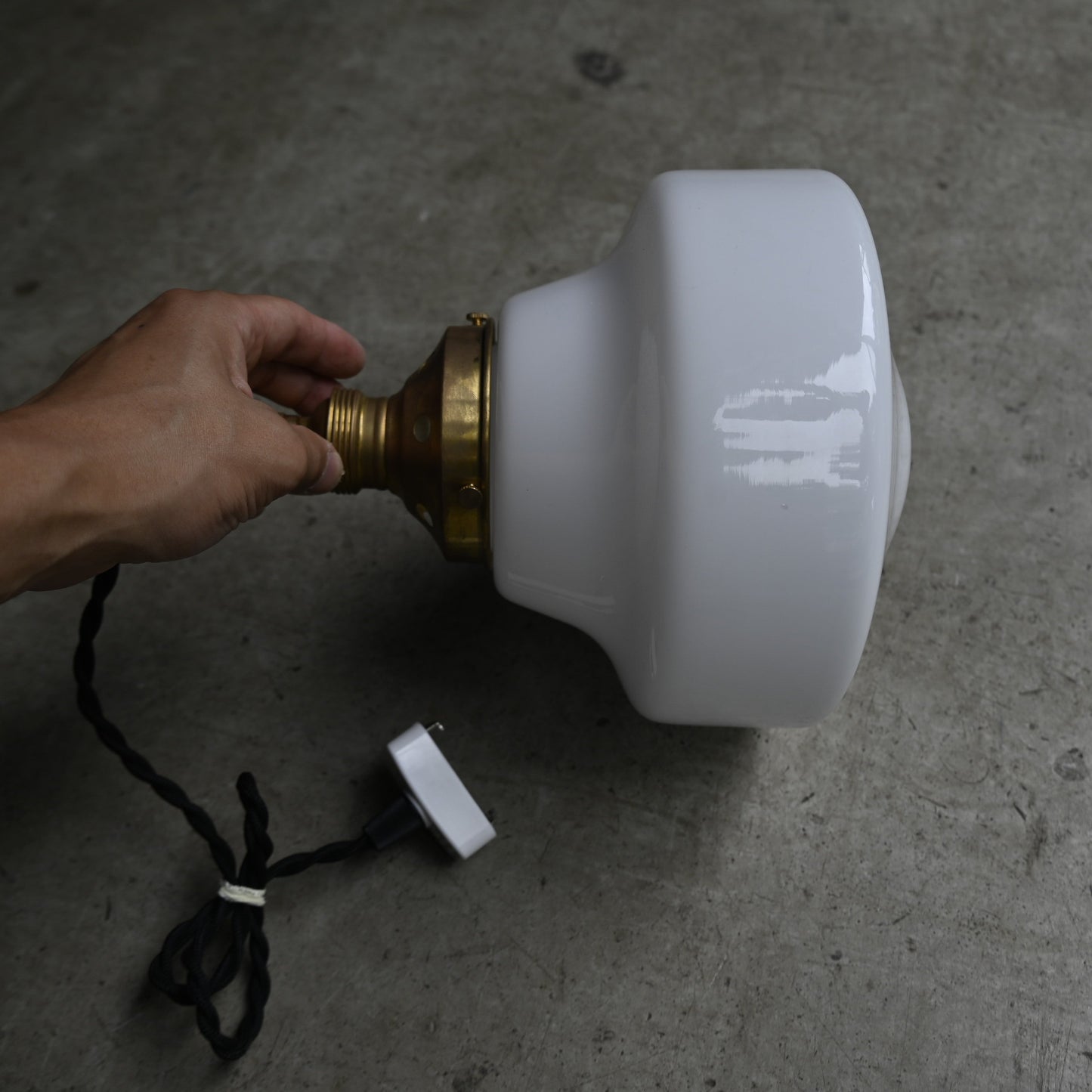 School House Lamp "Milk Glass"｛RF-00805｝