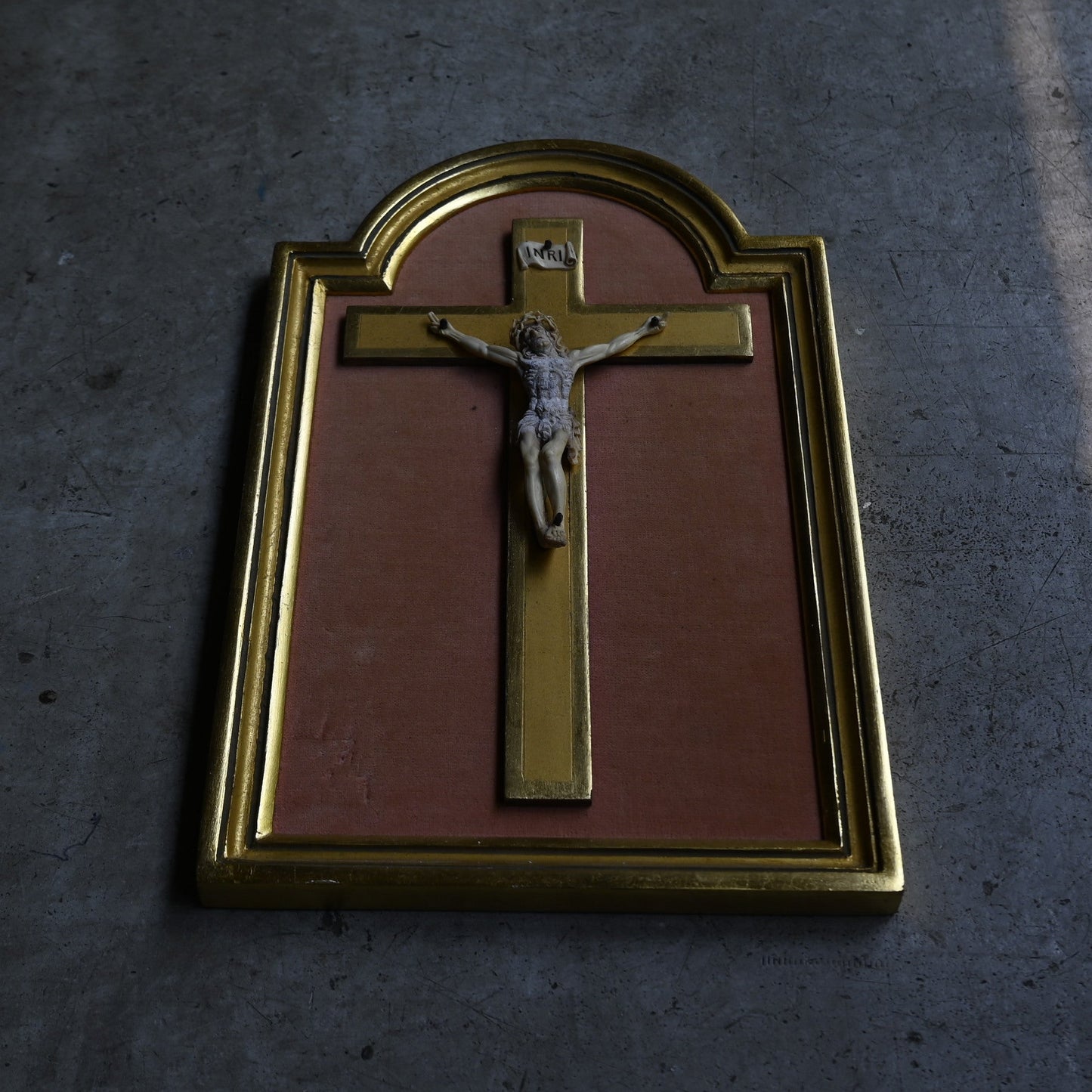 Wall Crucifix mural 　｛ RB-00217 ｝