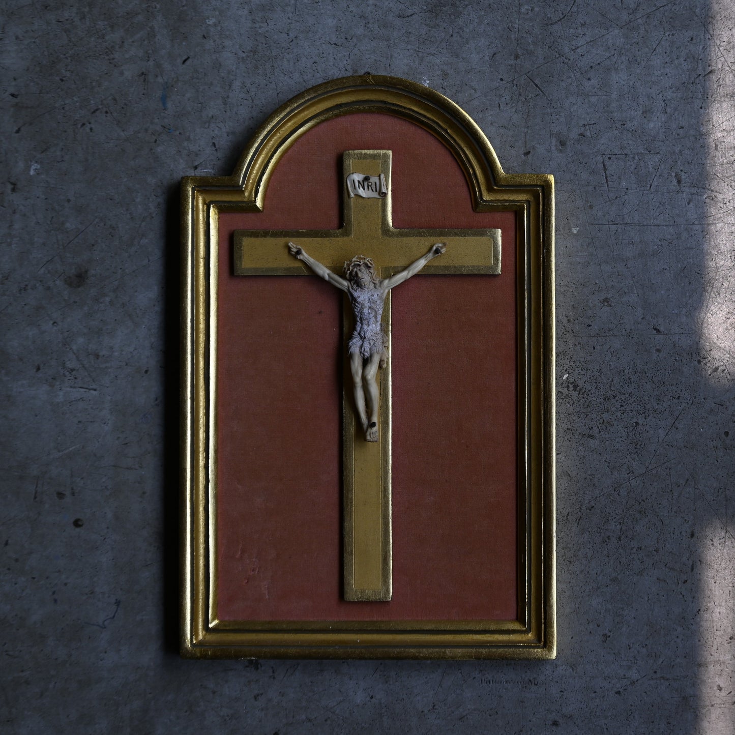 Wall Crucifix mural 　｛ RB-00217 ｝