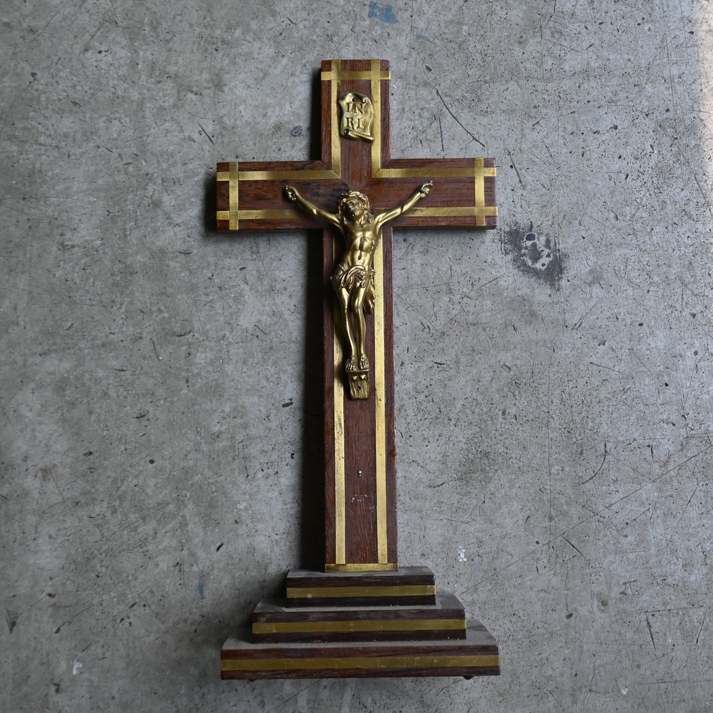 Brass Cross Christ Figure ｛ RB-00219 ｝