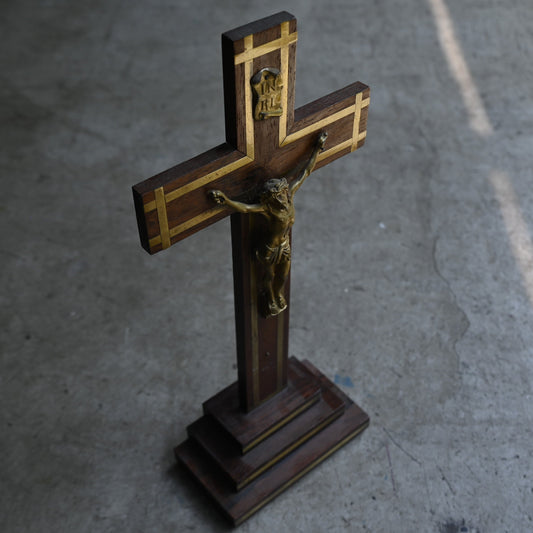 Brass Cross Christ Figure ｛ RB-00219 ｝