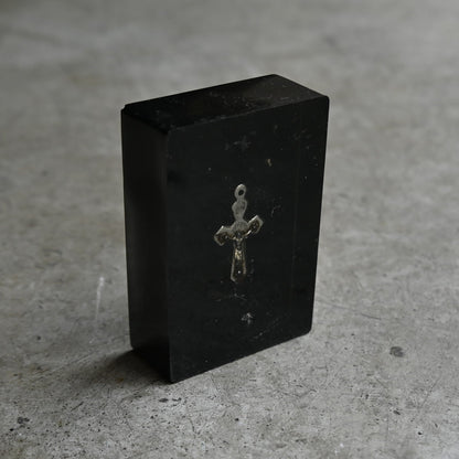 Acrylic resin object "Cross"｛RB-01010｝