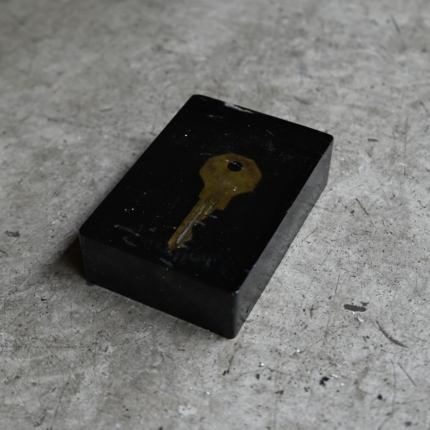 Acrylic resin object "Key"｛RB-01012｝
