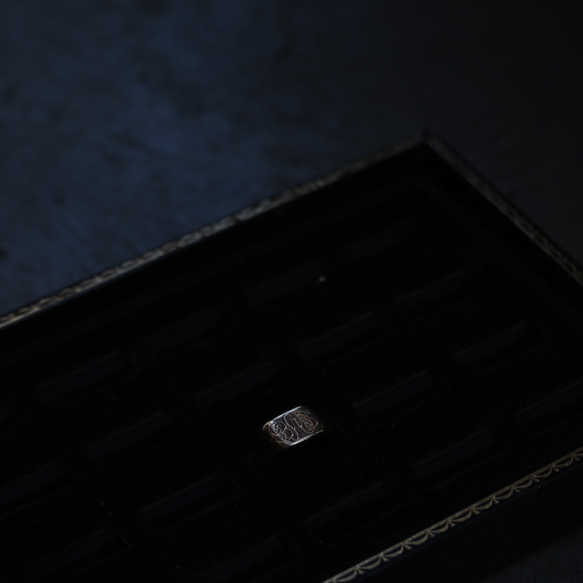Signet Ring "1888s 9k "｛RM-00301｝