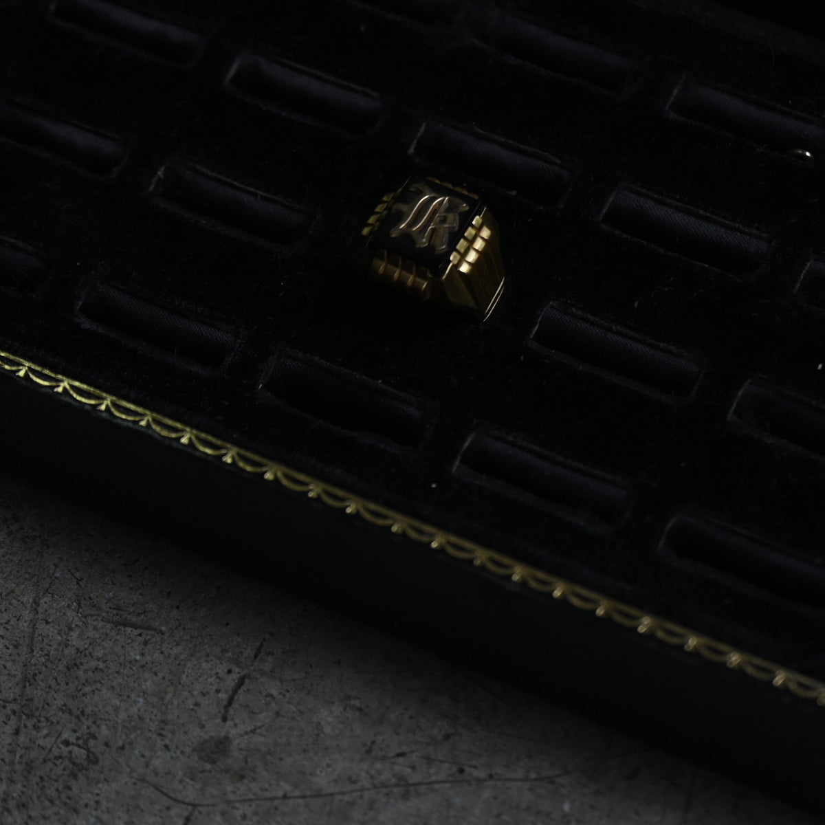 Vintage ring "18K GFD monogram "｛RM-00311｝