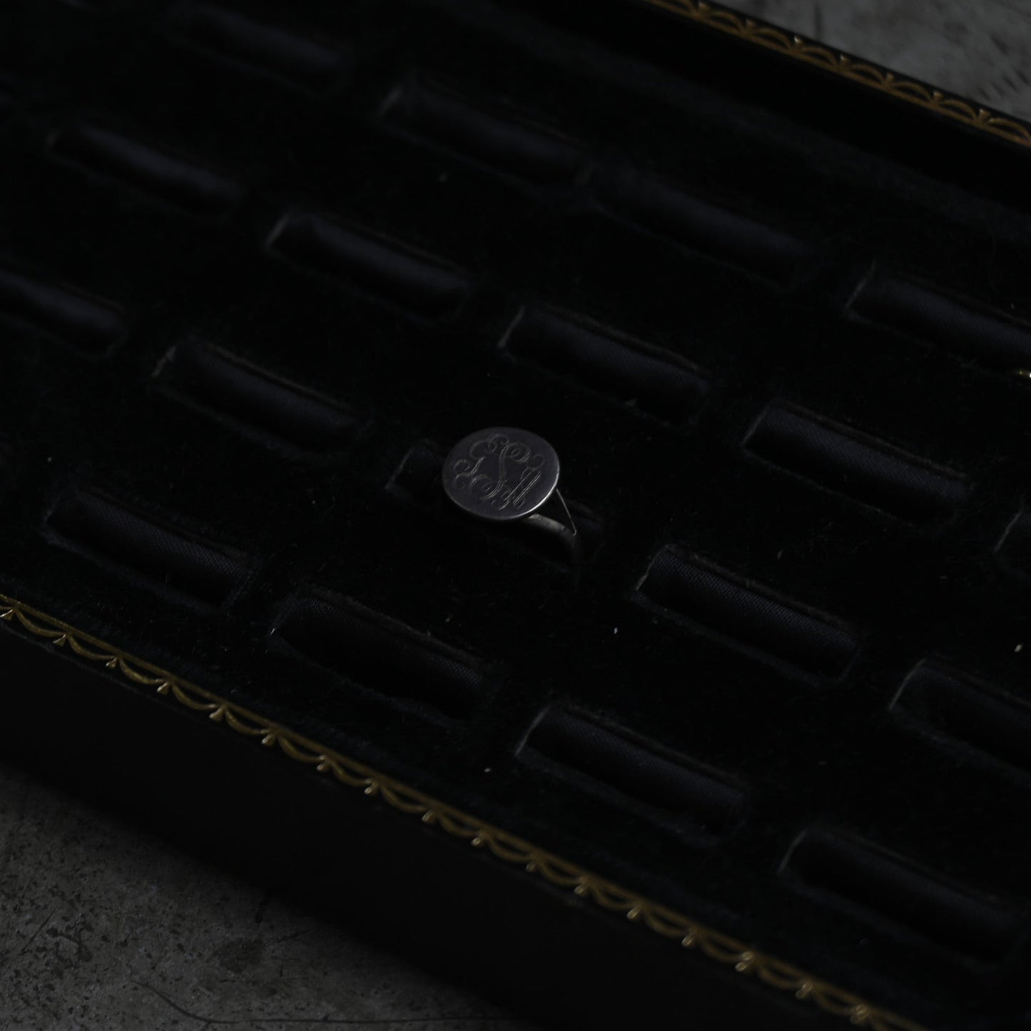 Silver Signet Ring "Victorian period" ｛RM-00307｝
