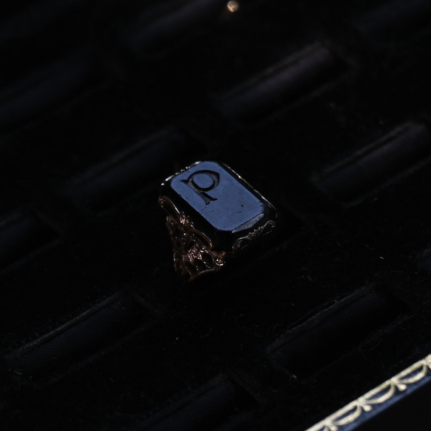 Initial Silver Ring "onyx P" ｛RM-00309｝