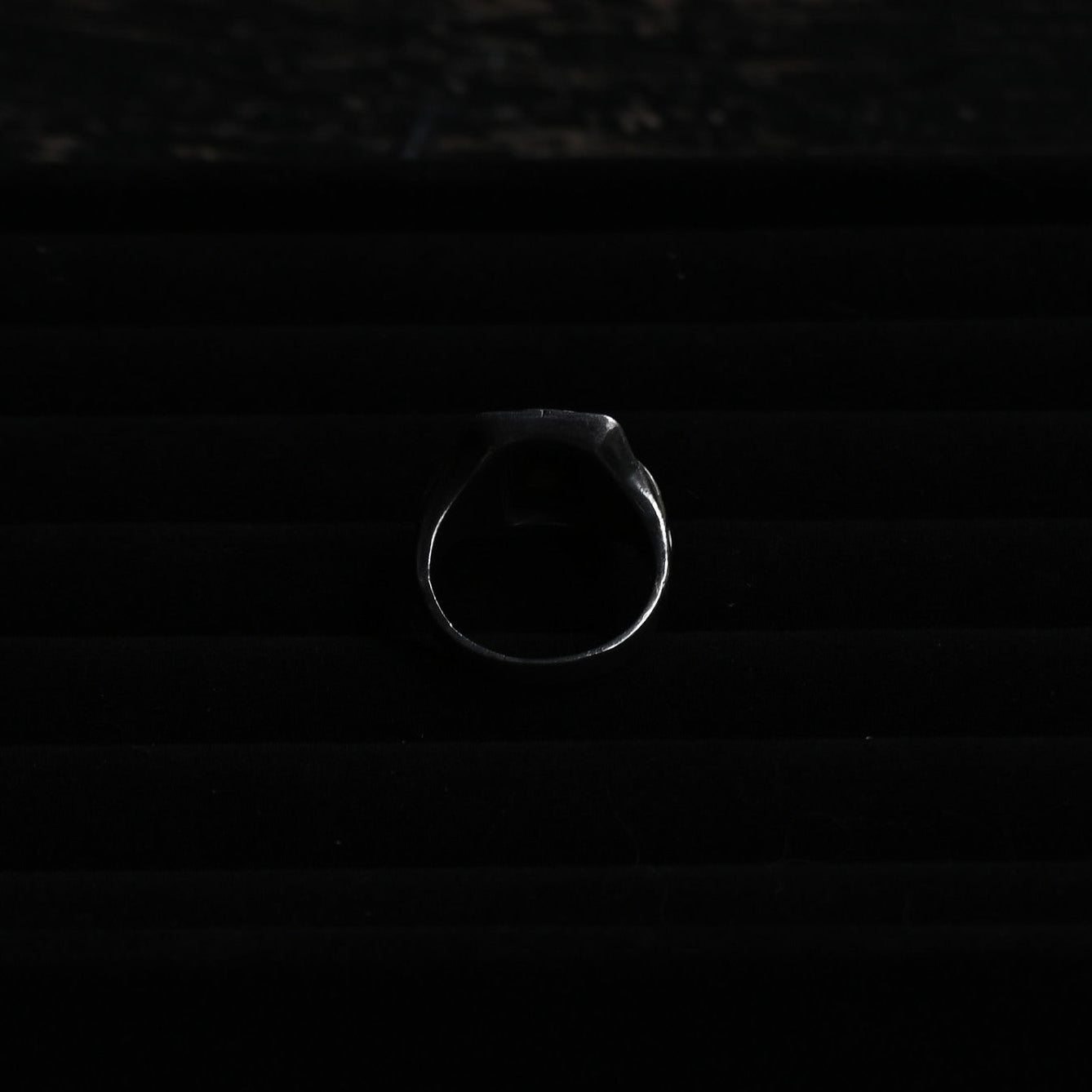 Vintage Gold Black Onyx Signet Ring ｛RM-00318｝