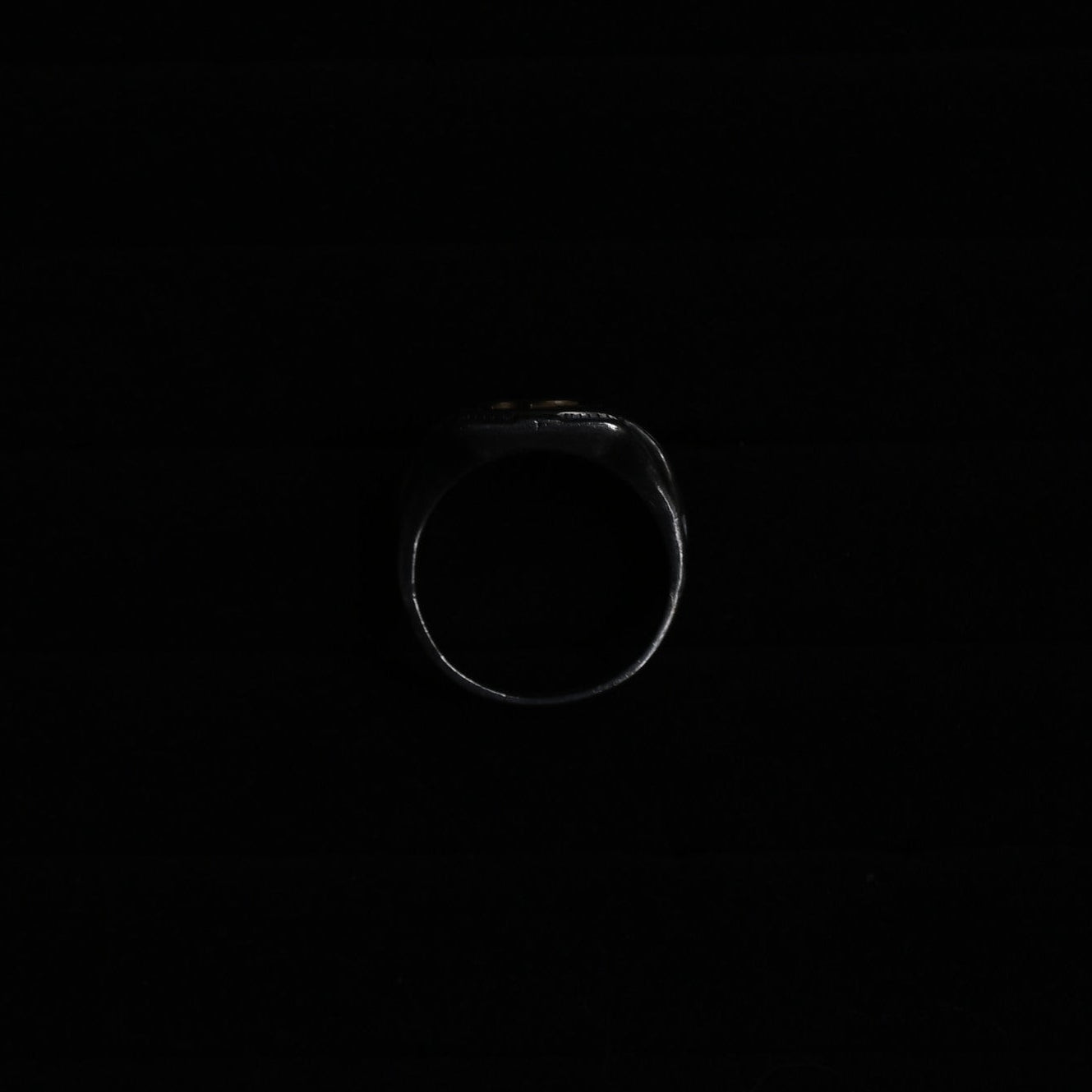 Vintage Gold Black Onyx Signet Ring ｛RM-00318｝