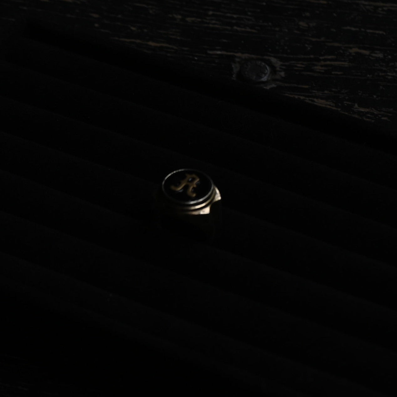 Vintage Onyx Signet Ring " Initial A "  ｛RM-00319｝