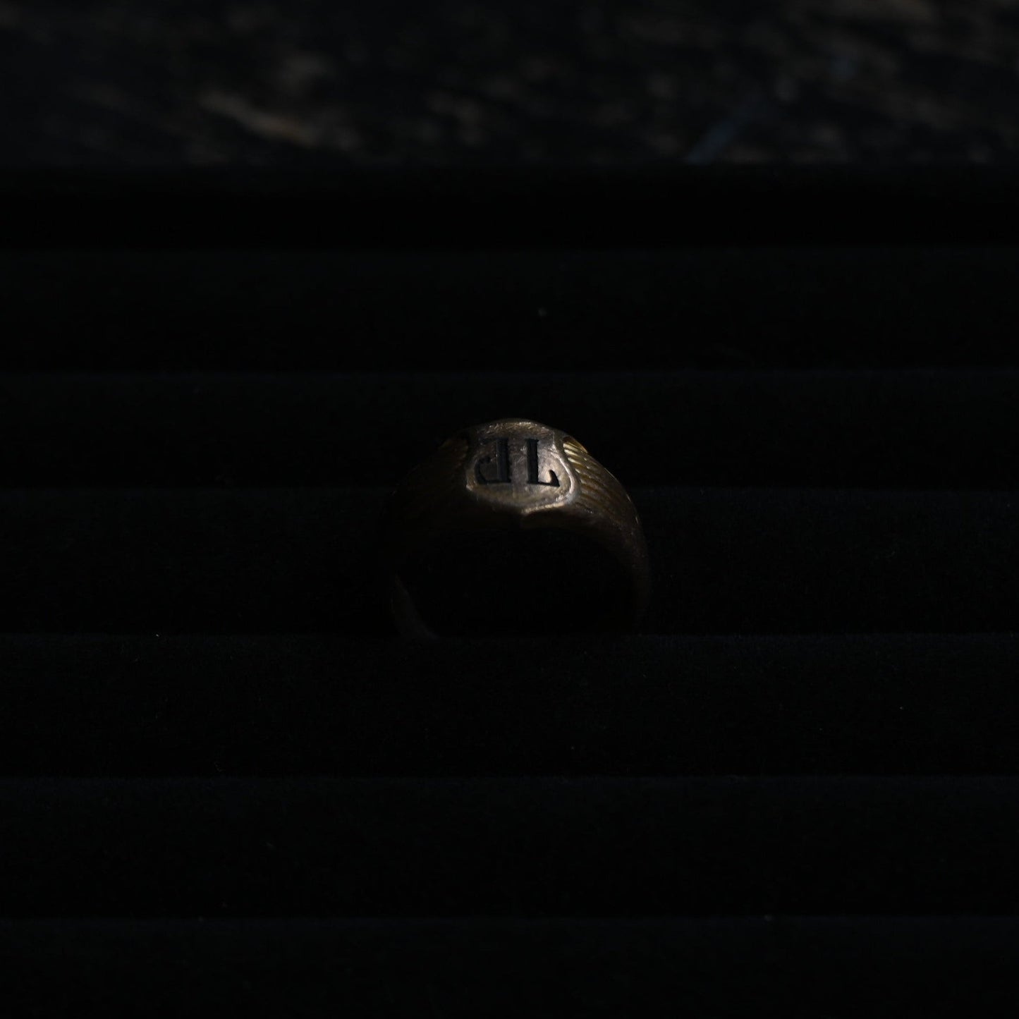 Vintage Initial Signet Ring｛RM-00322｝