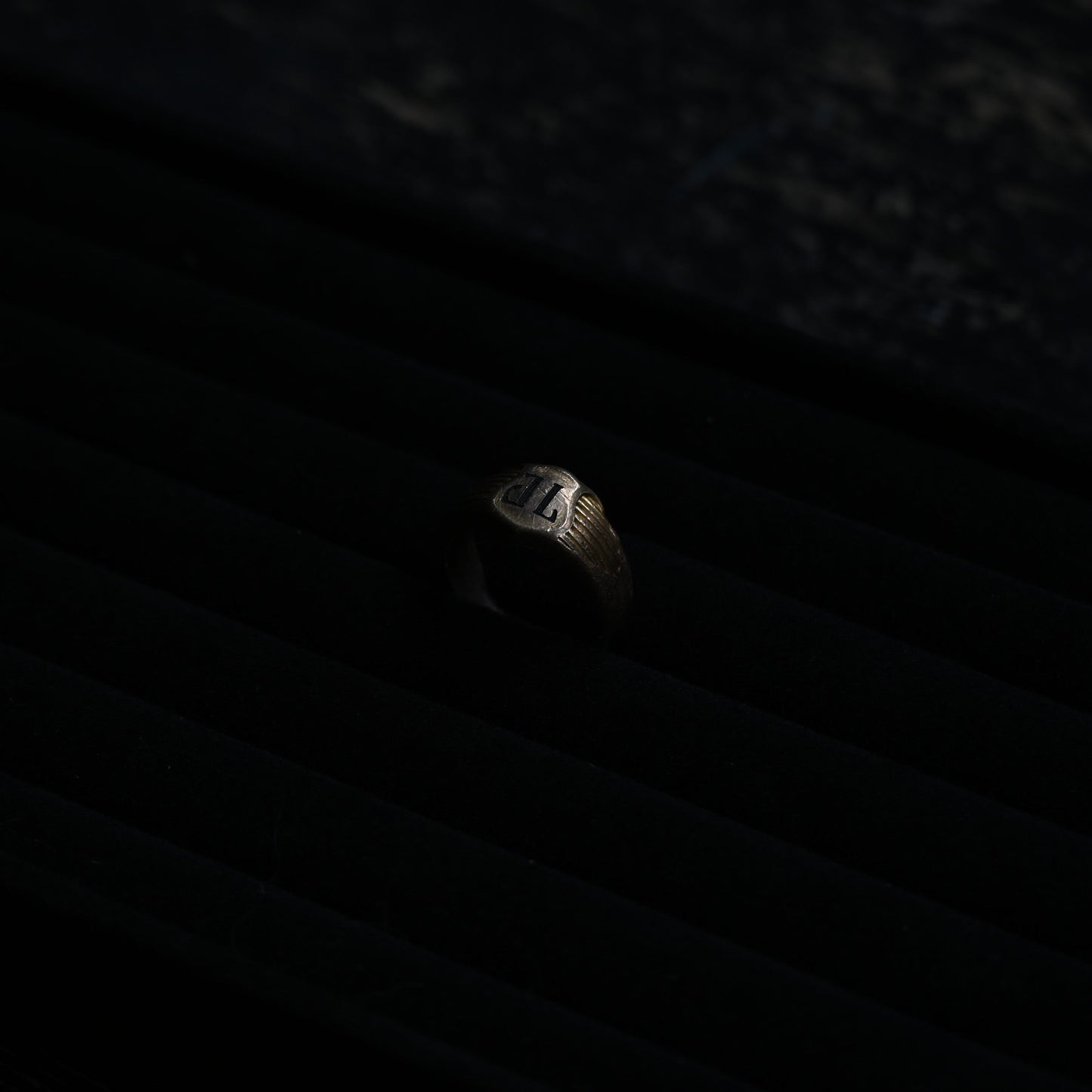 Vintage Initial Signet Ring｛RM-00322｝
