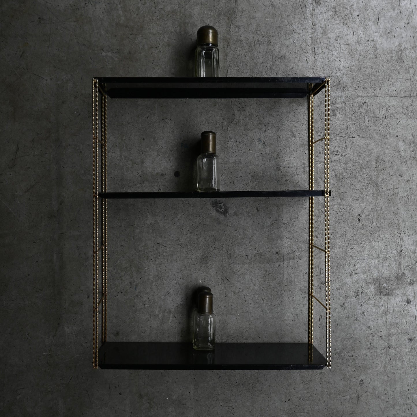 Black & Brass Wall Rack shelf｛RF-00218｝
