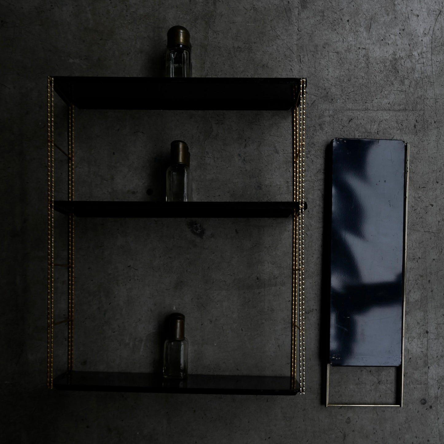 Black & Brass Wall Rack shelf｛RF-00218｝