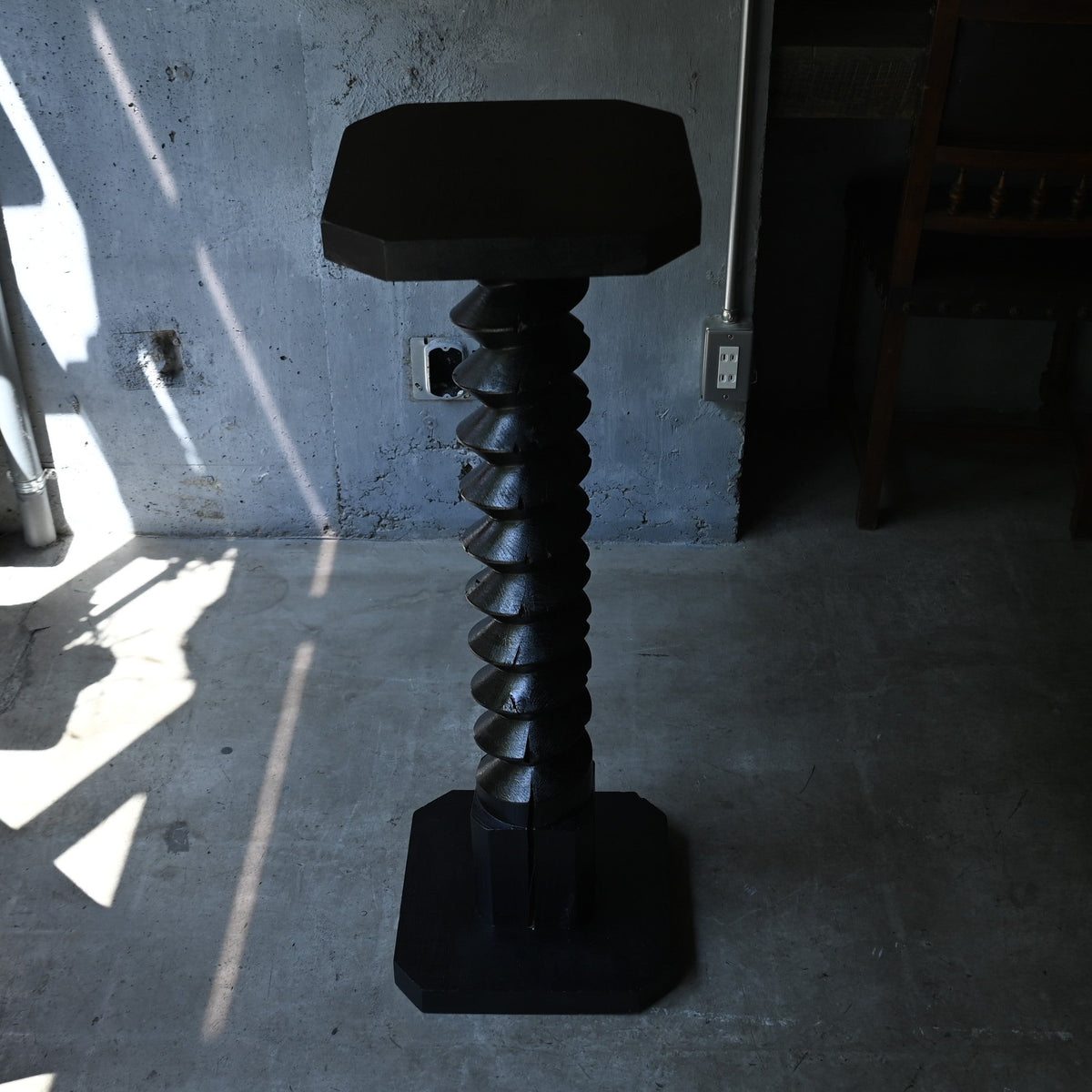 Black Wood Twisted Stand｛RF-00204｝