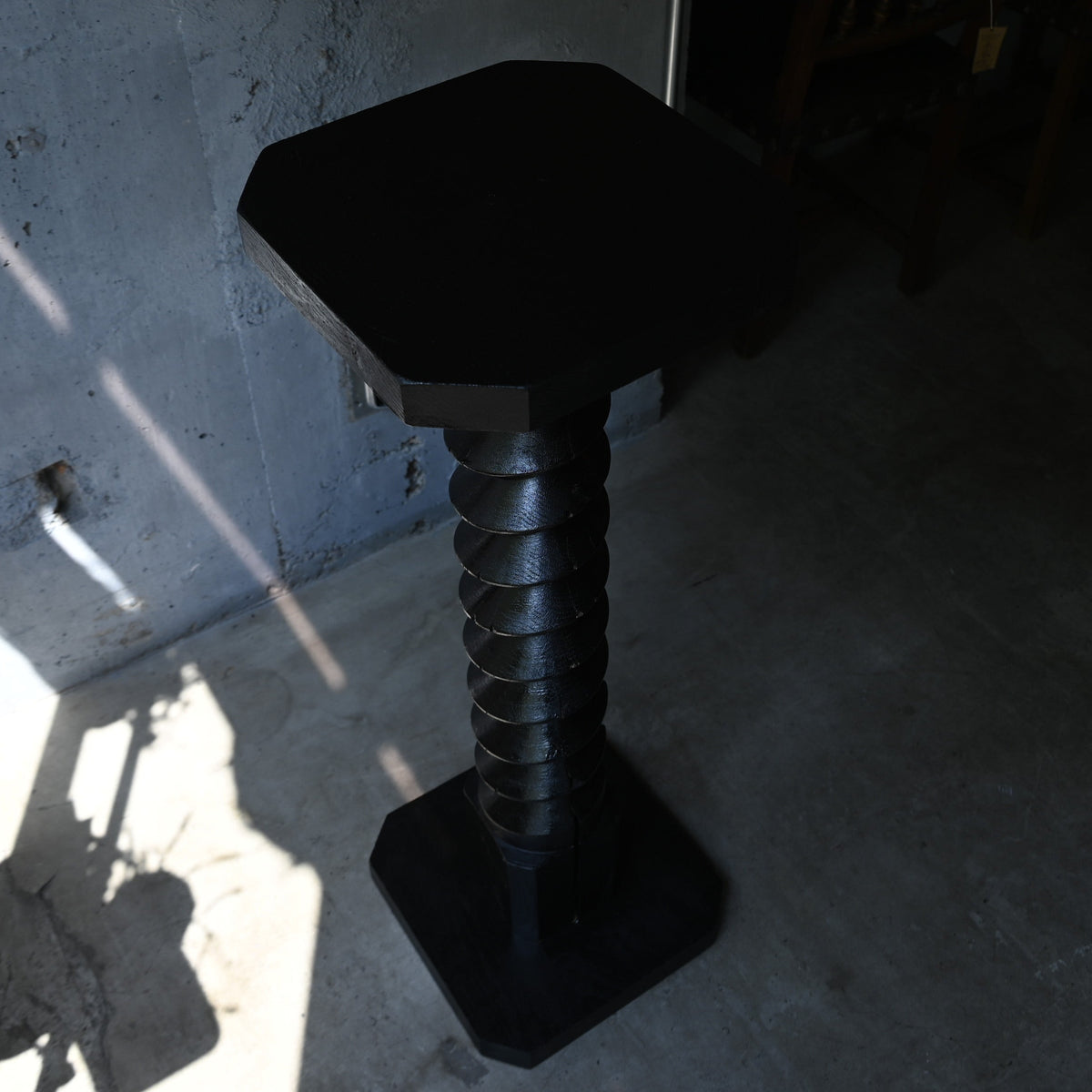 Black Wood Twisted Stand｛RF-00204｝