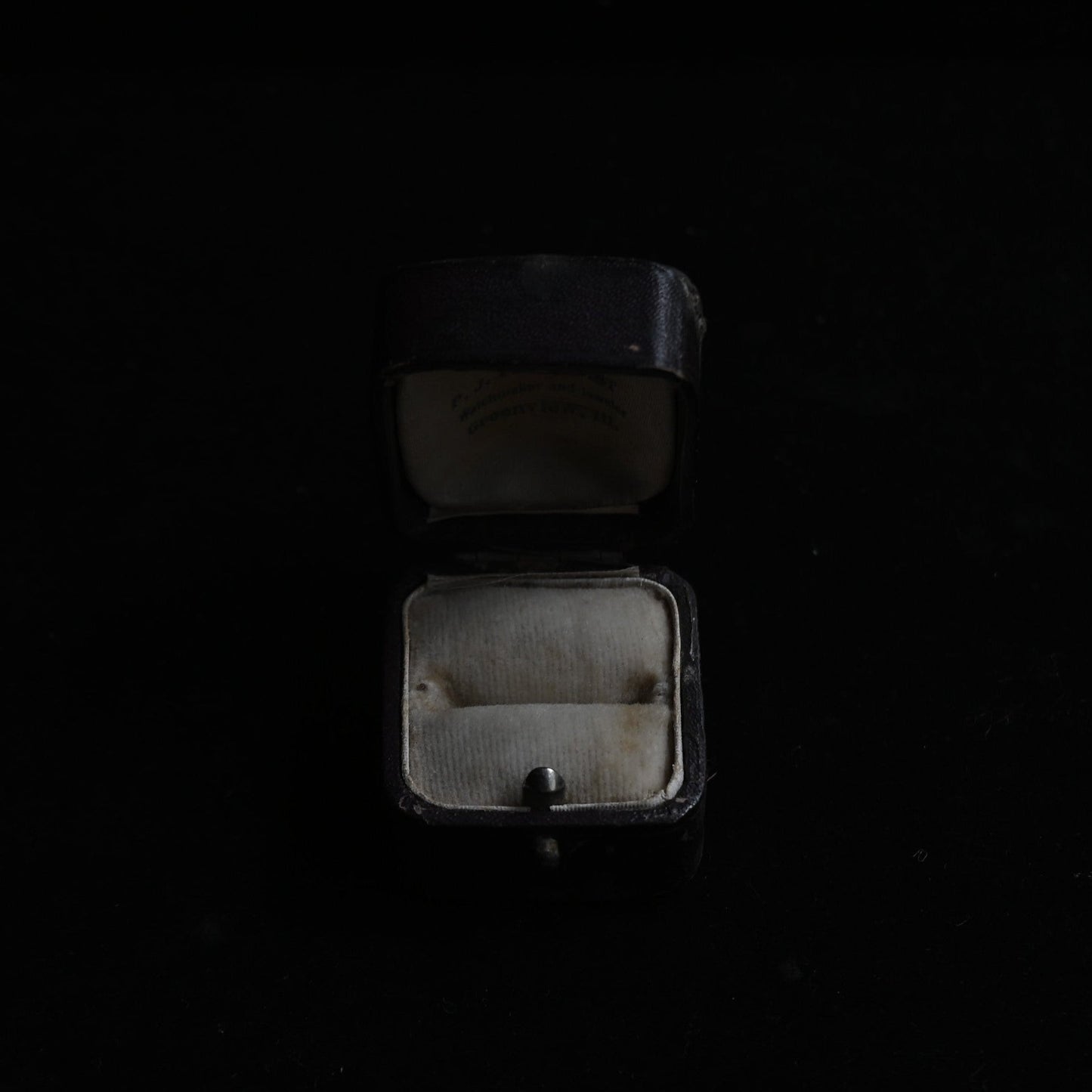 P. J. Palmquist, Greenville Ring Case"Dark Bordeaux"｛RB-00916｝