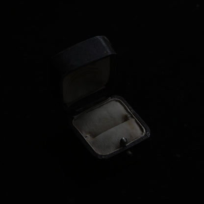 P. J. Palmquist, Greenville Ring Case"Dark Bordeaux"｛RB-00916｝