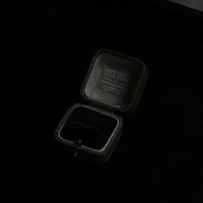 S.D. & Co. Ltd. Ring Case"Brown"｛RB-00917｝