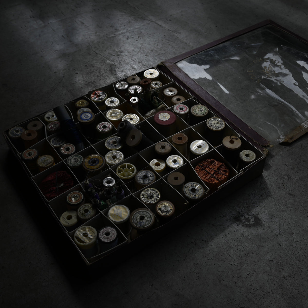 Haberdashery Thread Box "Le Phénix"｛RB-00701｝