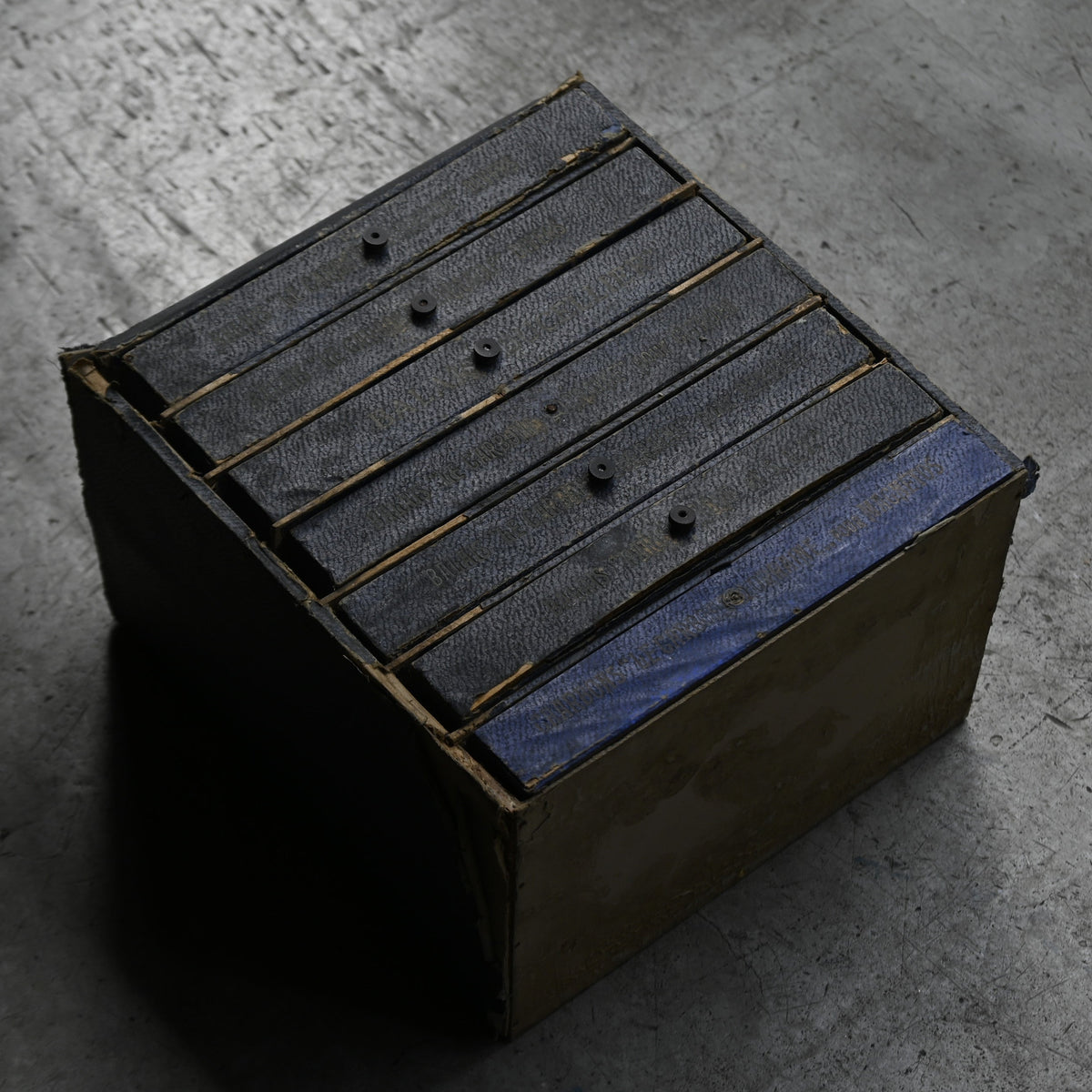 Parts Cabinet "Carbone Lorraine"｛RB-00133｝