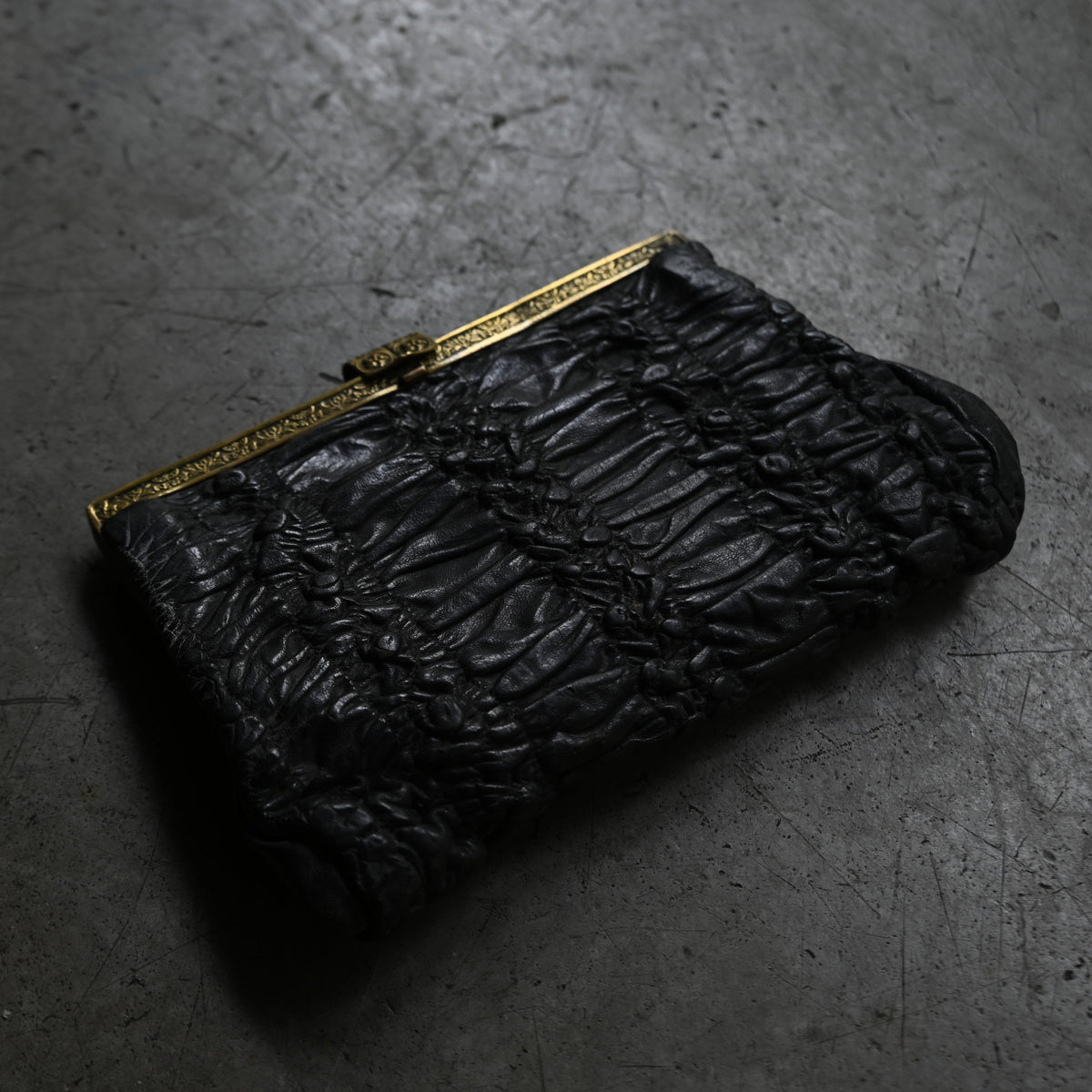 Black Leather Ruched Clutch Purse ｛RB-01207｝