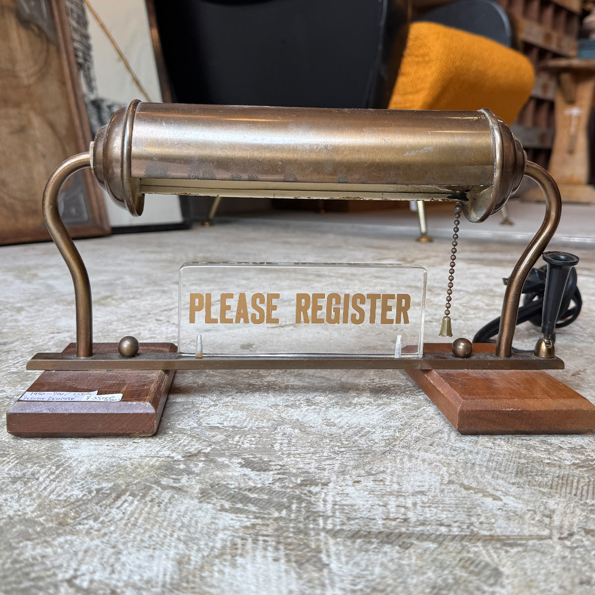 Desk Lamp "PLEASE REGISTER" ｛F-00402｝