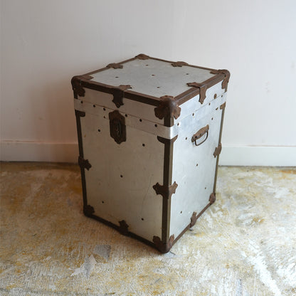Matal Box ｛F-00929｝