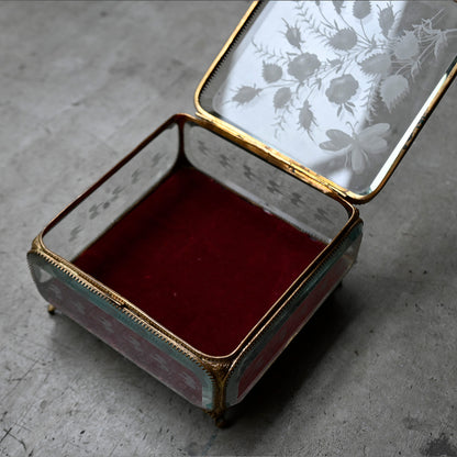 Decorative glass jewelry box｛R-00711｝