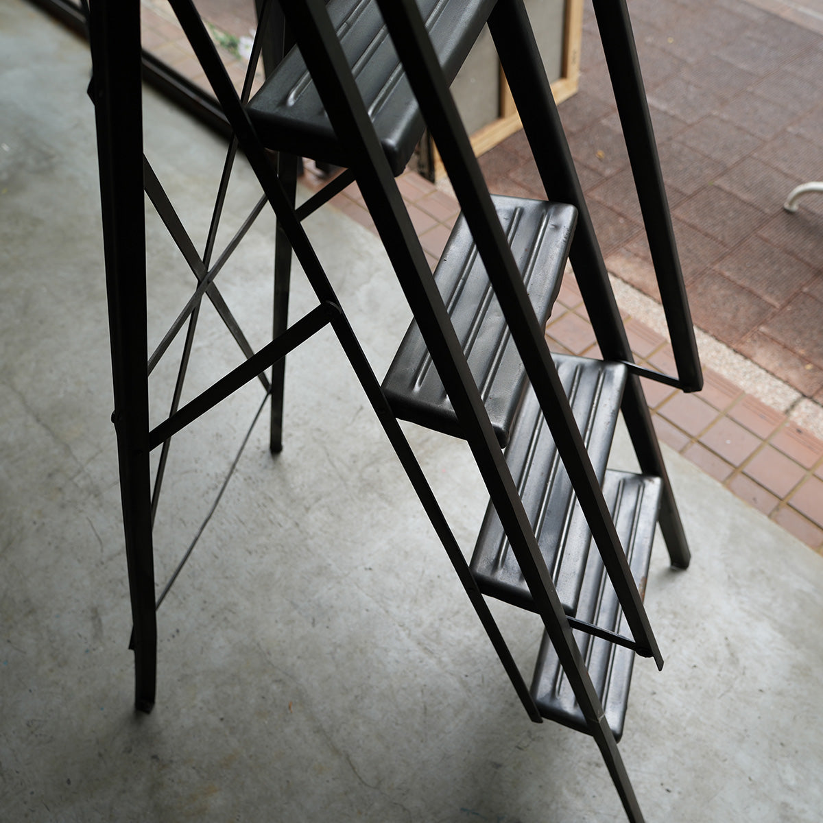 Steel stepladder｛R-00211｝