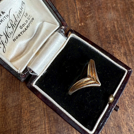 Vintage ring "design V"｛R-00903｝