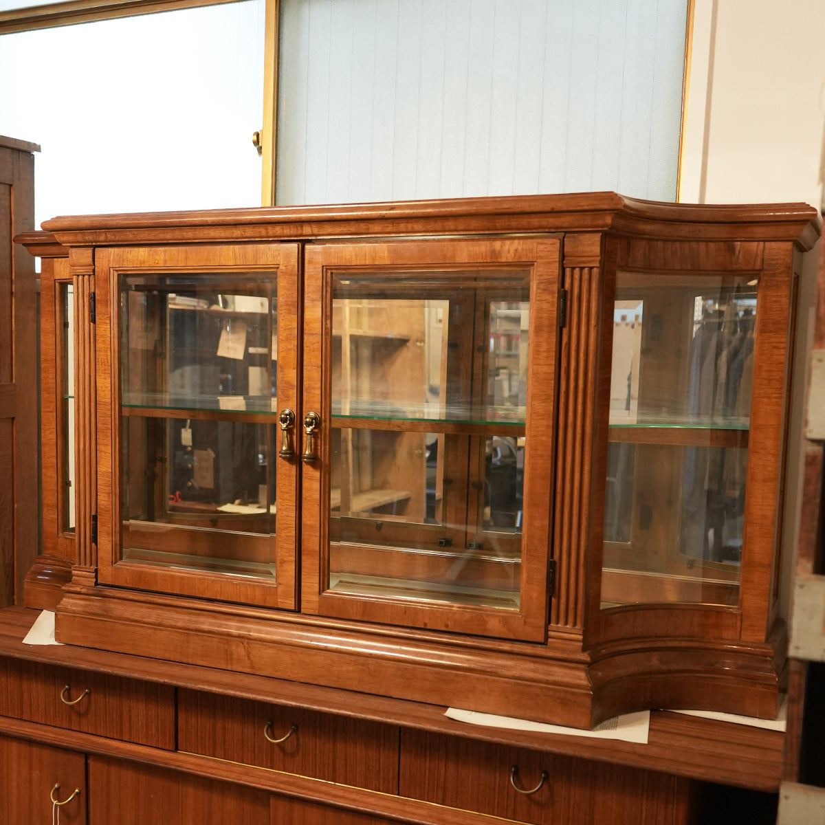 Glass Showcase｛ F-00119｝