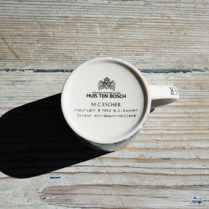 M.C.ESCHER / Cup ＆ Saucer Blue｛F-00945｝