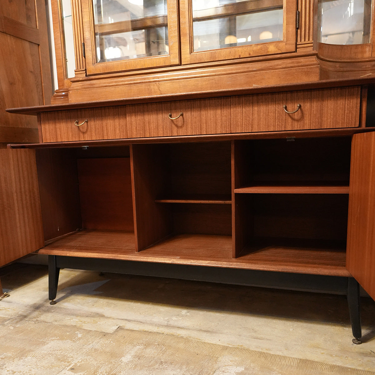 G-Plan / Tola & Black Side Board｛ F-00120｝