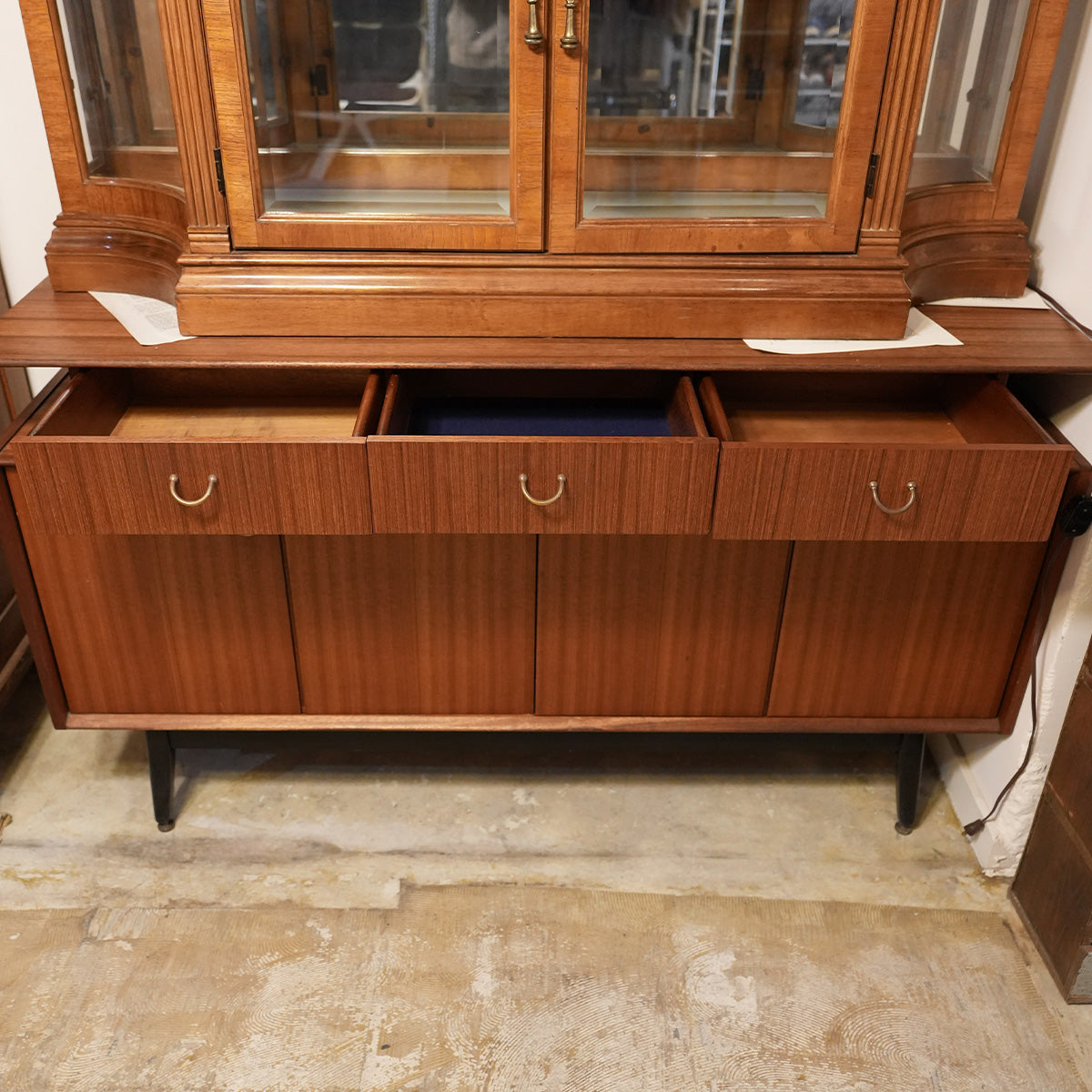 G-Plan / Tola & Black Side Board｛ F-00120｝